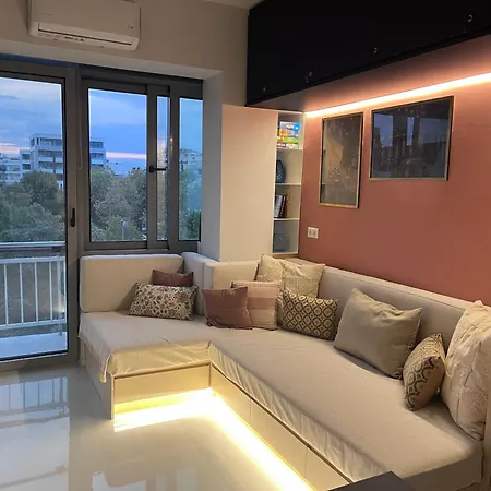 μοντέρνο στο κέντρο της λάρισας * Larissa