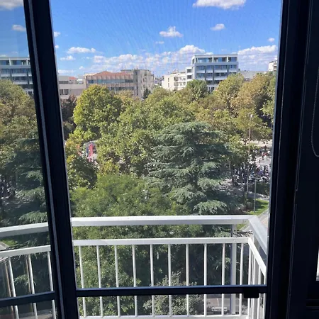 μοντέρνο στο κέντρο της λάρισας アパート *