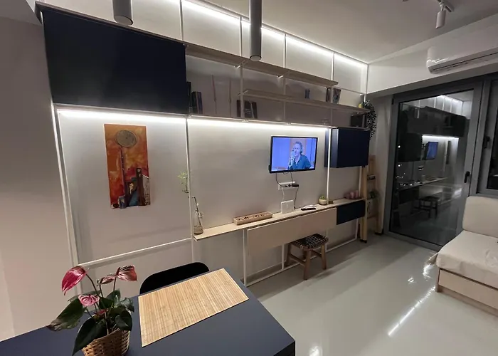 μοντέρνο στο κέντρο της λάρισας Appartement *