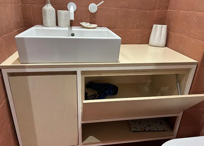 μοντέρνο στο κέντρο της λάρισας * Larissa